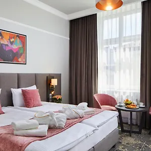 Estera 4* Краков